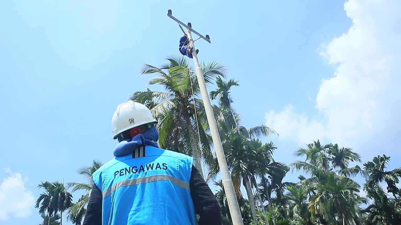 Di Jambi, PLN Bangun Kelistrikan 19 Desa Senilai Rp 130 Miliar