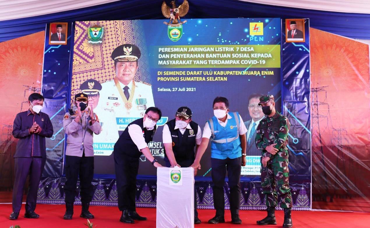 PLN Terangi 4.199 Pelanggan di 7 Desa Sumatera Selatan