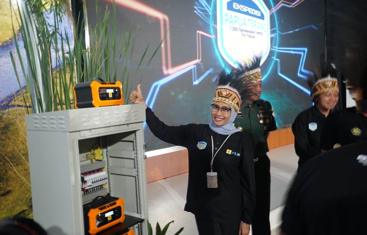 PLN Terangi Papua dengan Pembangkit EBT