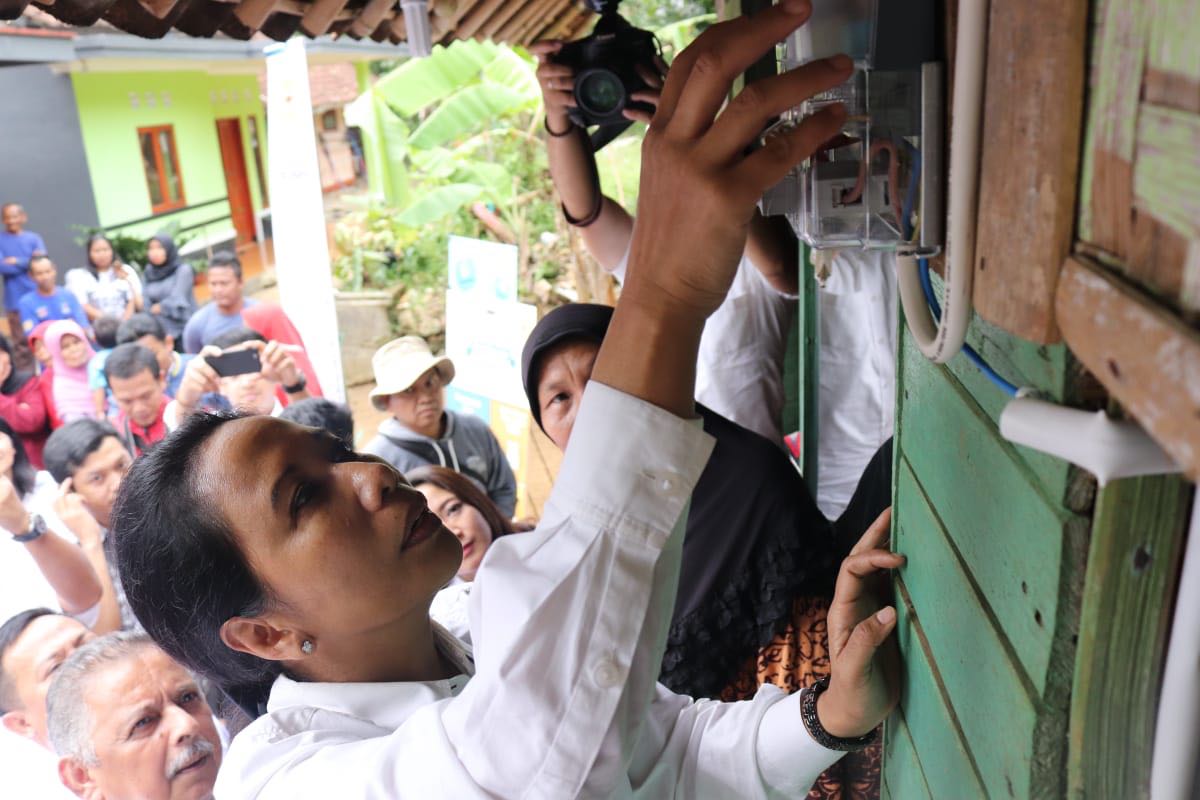 Pertamina-PLN Pastikan Masyarakat Kurang Mampu Bisa Menikmati Listrik