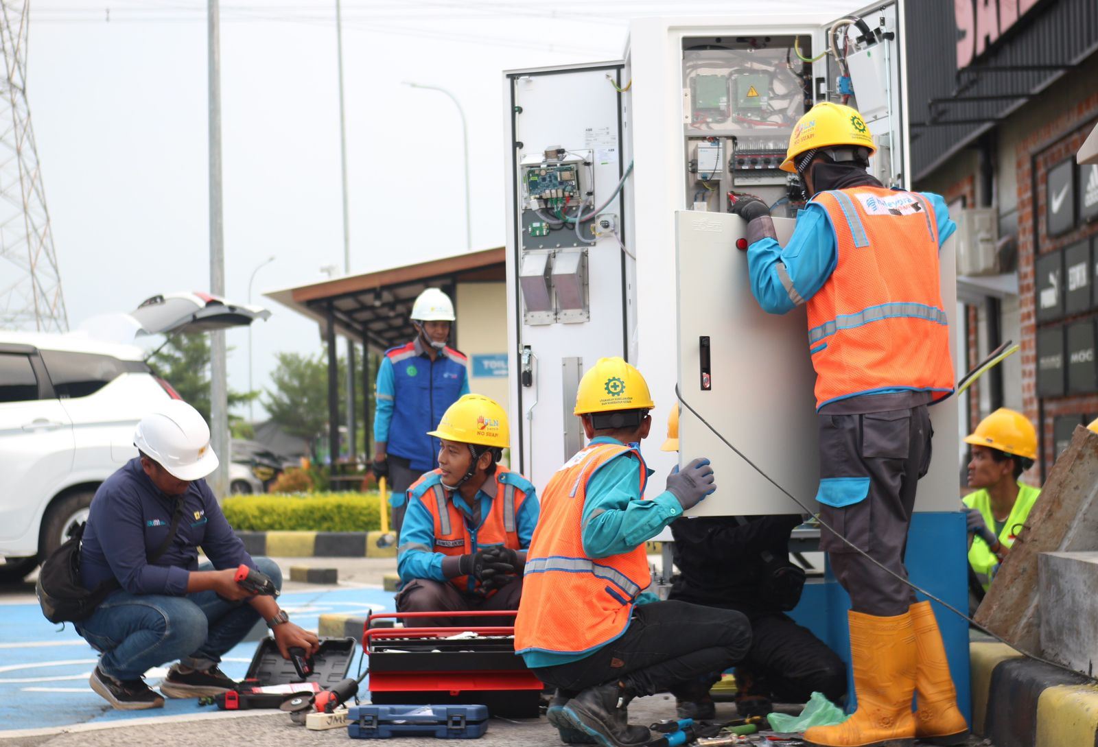 PLN Siagakan 1.124 SPKLU Tersebar untuk Para Pemudik