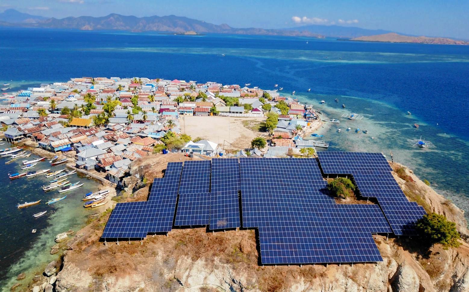 Menjaga Kearifan Lokal di PLTS Messah