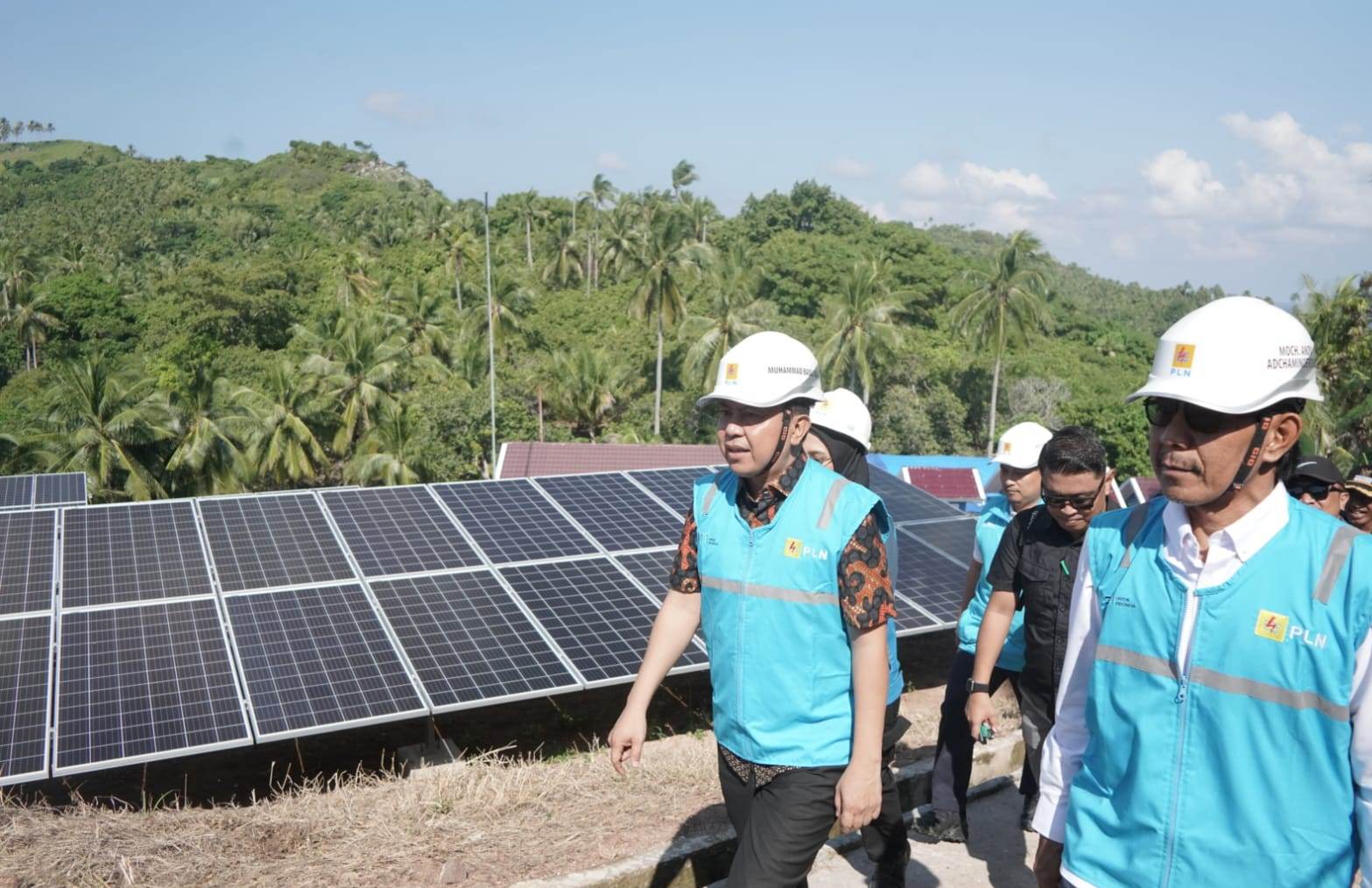 Berkat PLTS, Masyarakat Pulau Bembe Nikmati Listrik 24 Jam