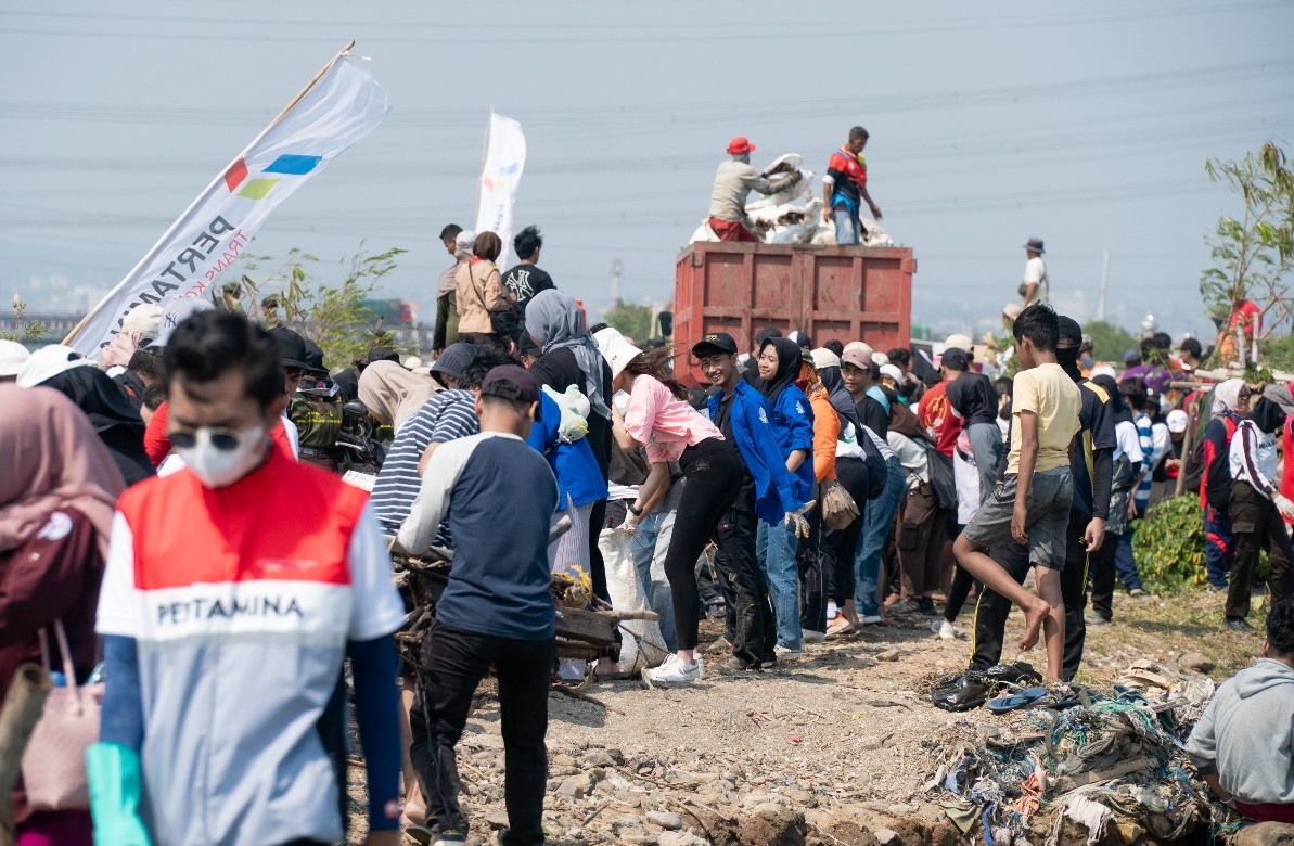 Aksi Pertamina Trans Kontinental Kumpulkan 12,6 Ton Sampah