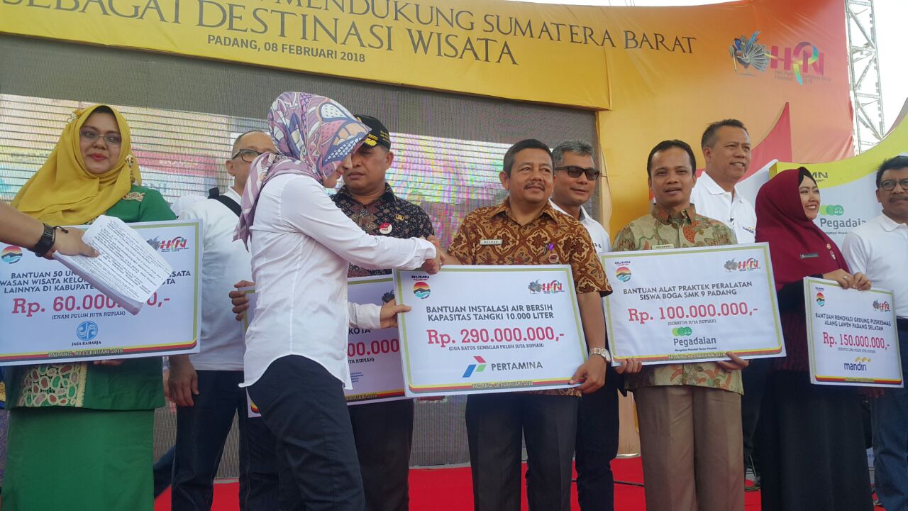 Pertamina Bantu Sarana Air Bersih di Pantai Air Manis