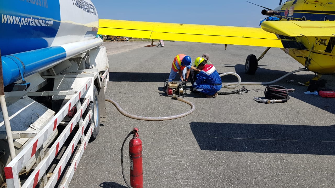 Pertamina Kerahkan Air Tractor Bawa Solar ke Palu