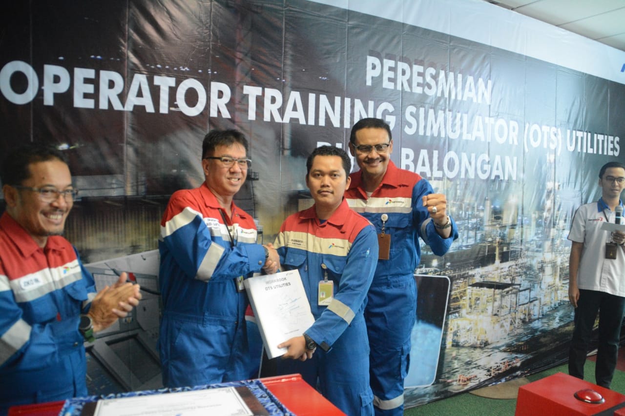 Tingkatkan Kompetensi Operator Kilang