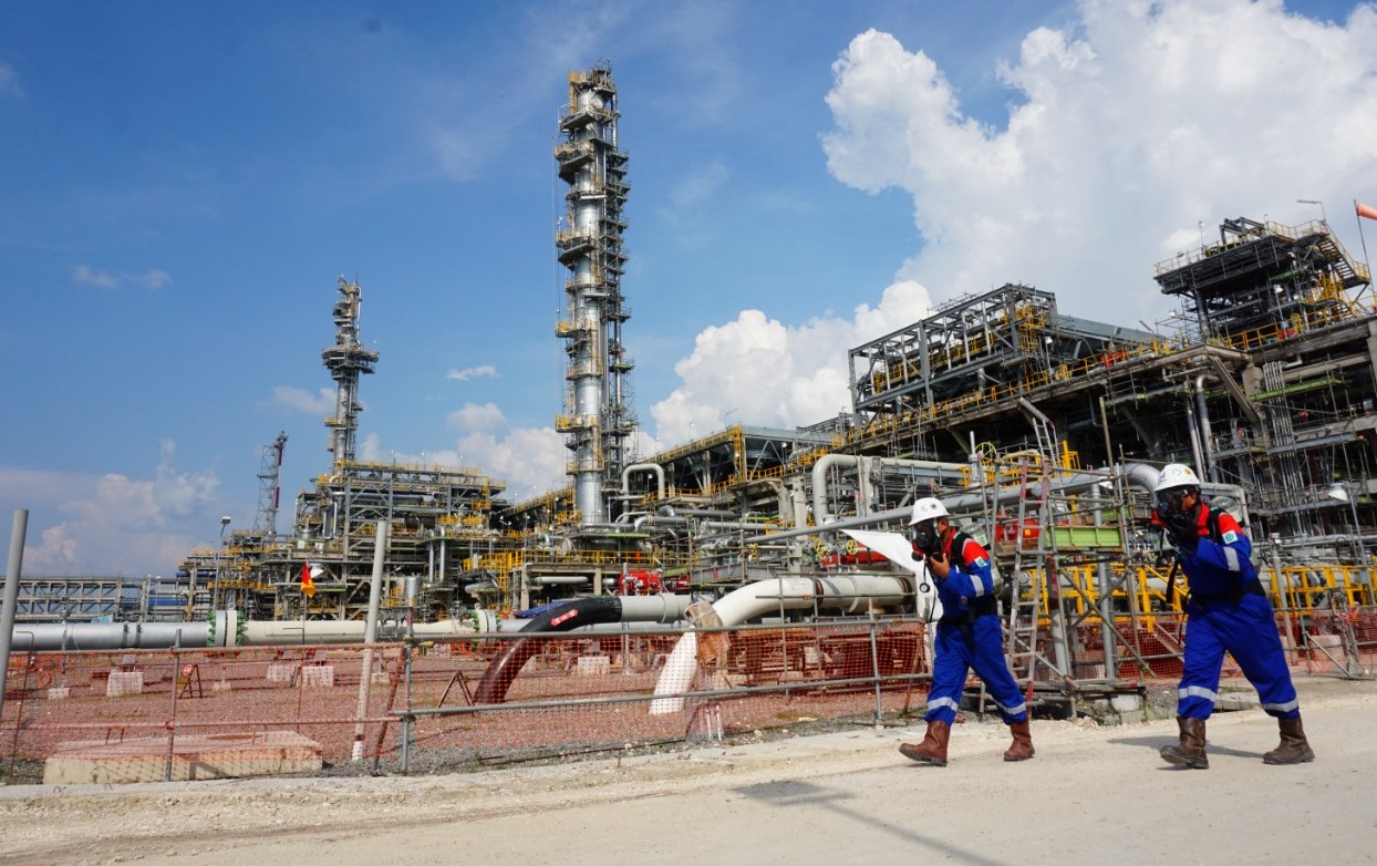 Selangkah Lagi, Jambaran Tiung Biru Produksi