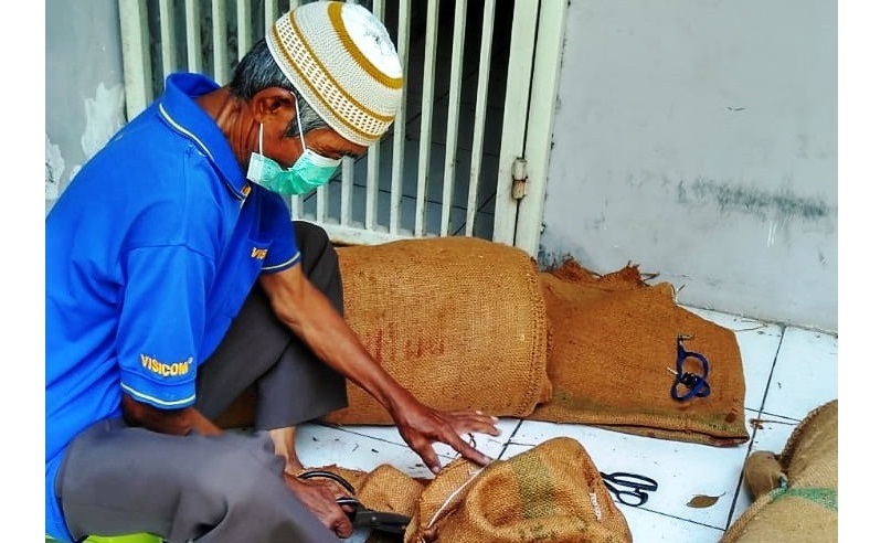 UMKM Binaan Pertamina Olah Karung Goni jadi Produk Berkelas
