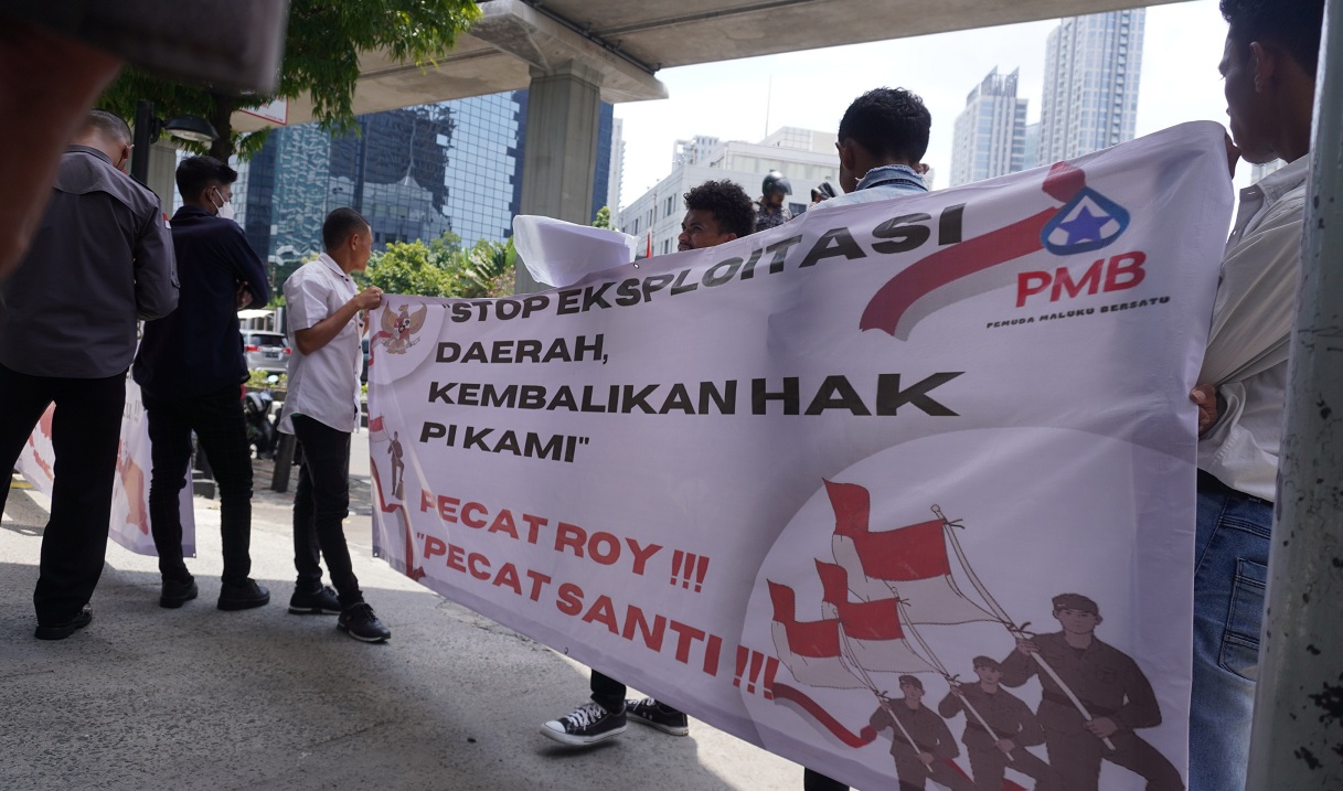 Masyarakat Maluku Tuntut Hak PI 10% WK Seram Non Bula