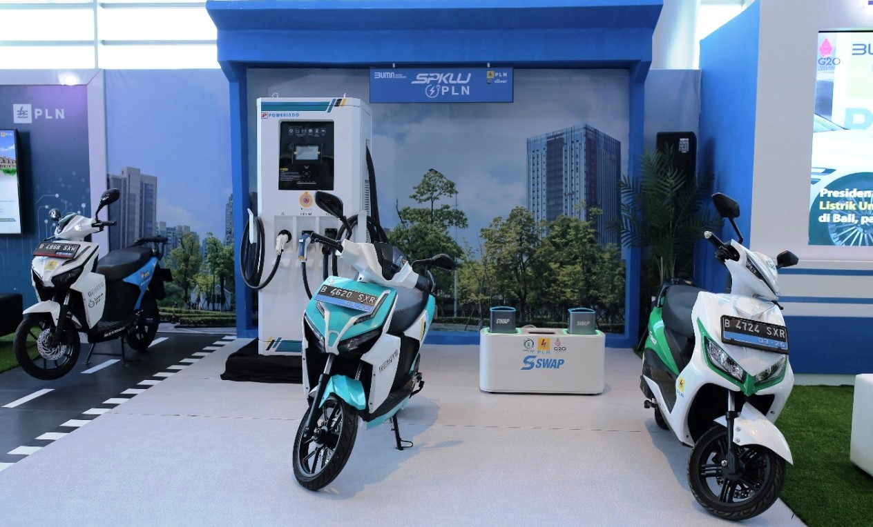 PLN Hadirkan SPBKLU di IIMS 2022