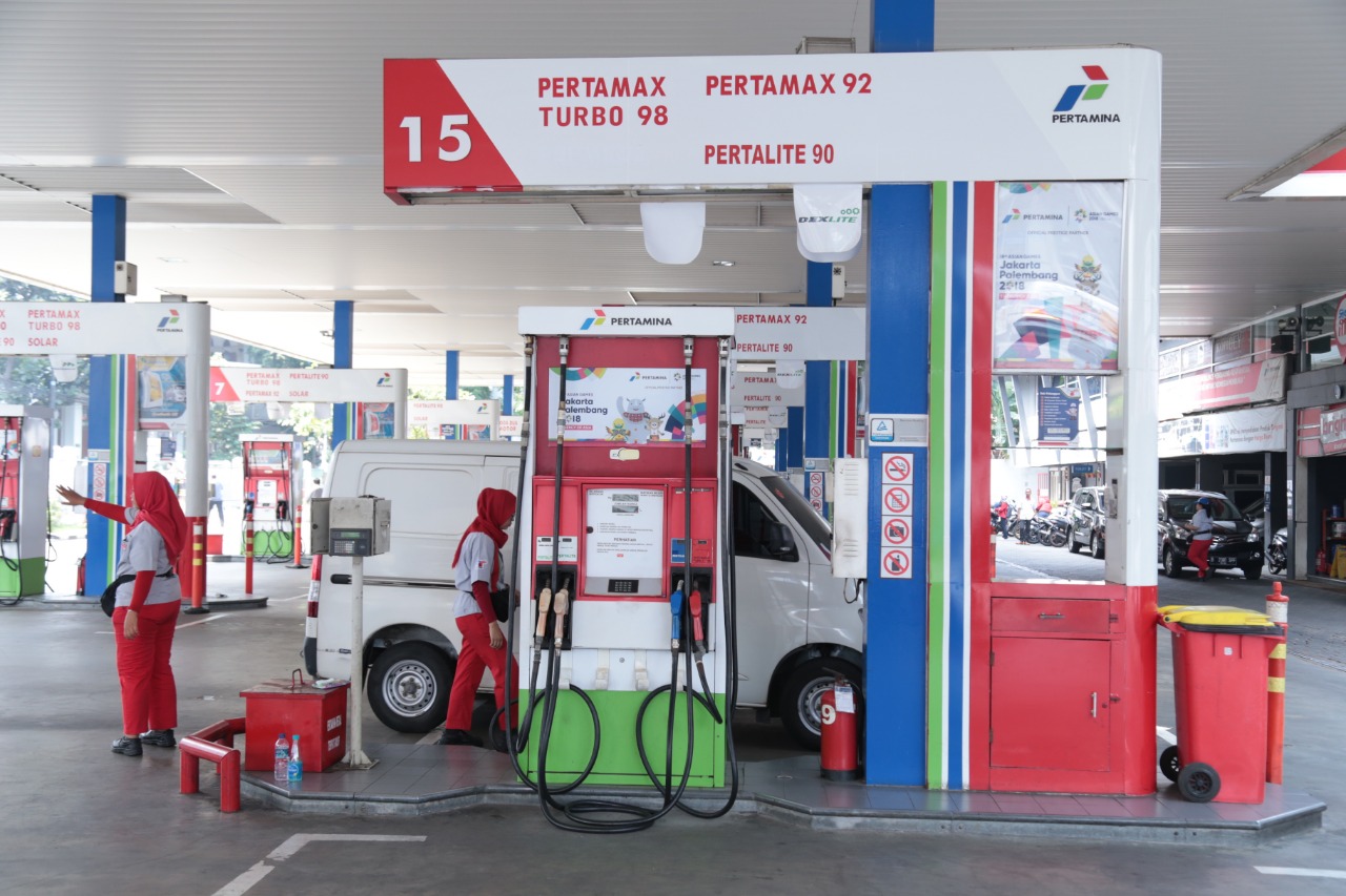 Harga Pertamax Turun jadi Rp 12.400 per Liter