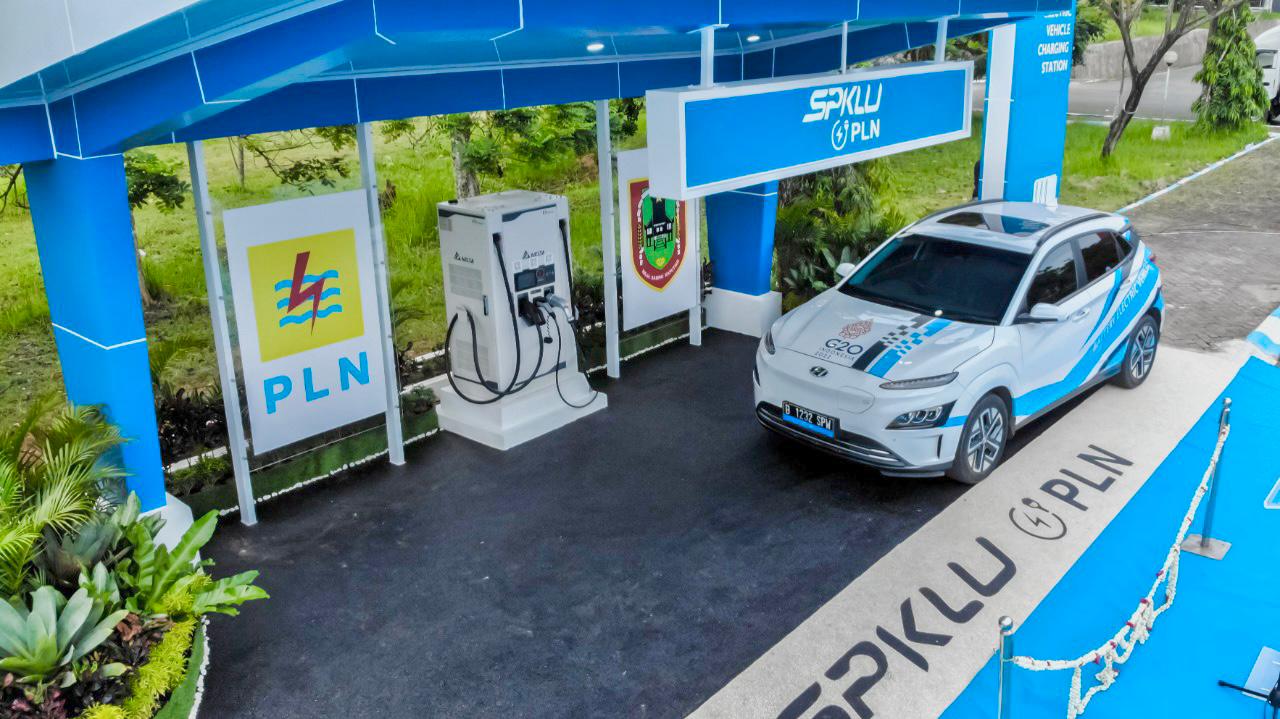 SPKLU Fast Charging Pertama di Kalimantan