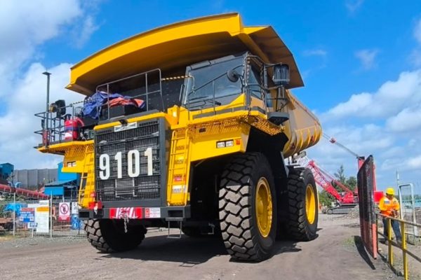 Komatsu HD785-7 Hybrid Mulai Diuji di Tambang