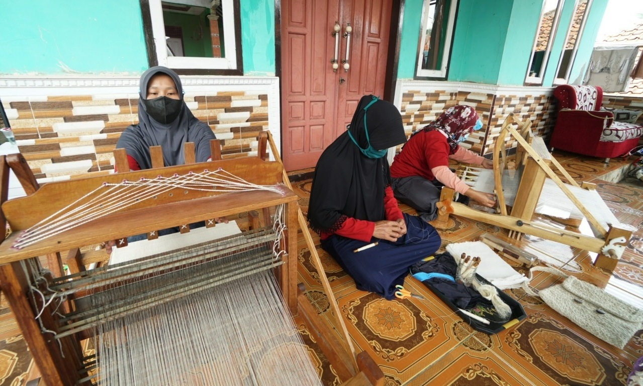 Serat Daun Nanas Diolah jadi Green Textille