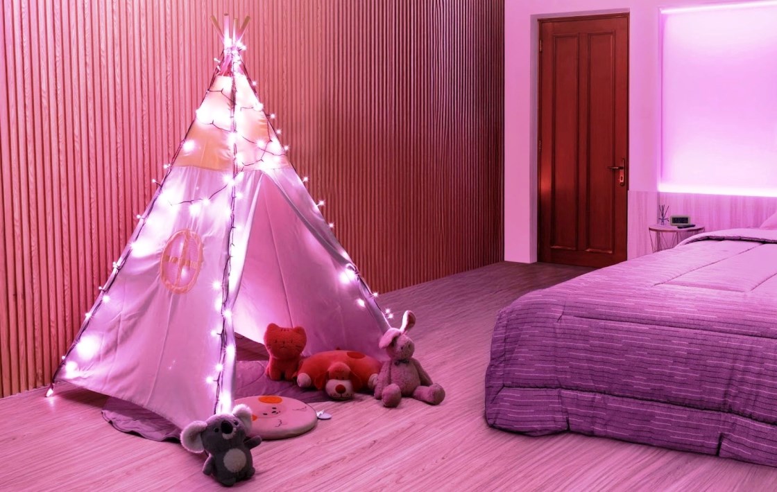 Ini Tips Dekorasi Rumah Pakai Lampu Pintar WiZ