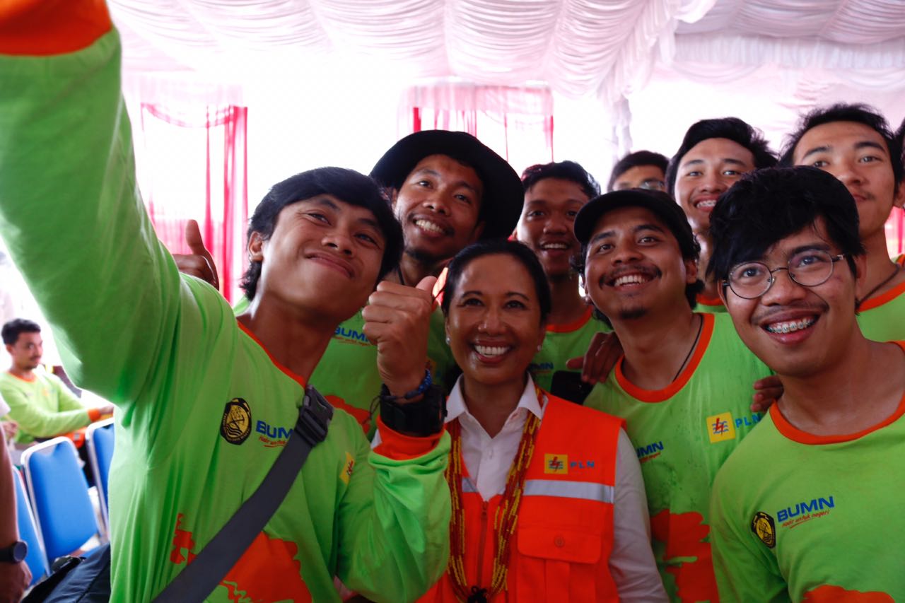 Menteri BUMN Puji Tim Ekspedisi Papua Terang