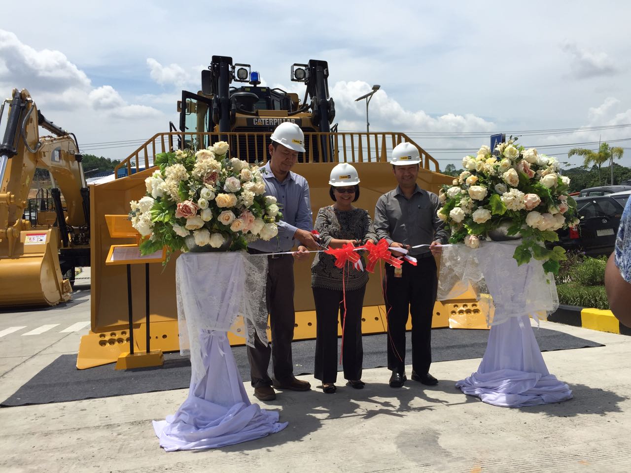 Trakindo Hadirkan Dozer Caterpillar Terbaru