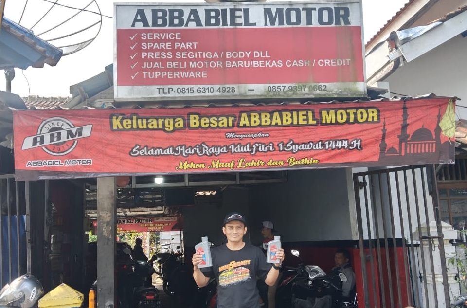 Sukses Bengkel Rumahan Merambah Bisnis Jual Beli Kendaraan
