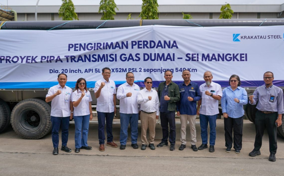 Pengiriman Perdana Pipa untuk Proyek Dusem