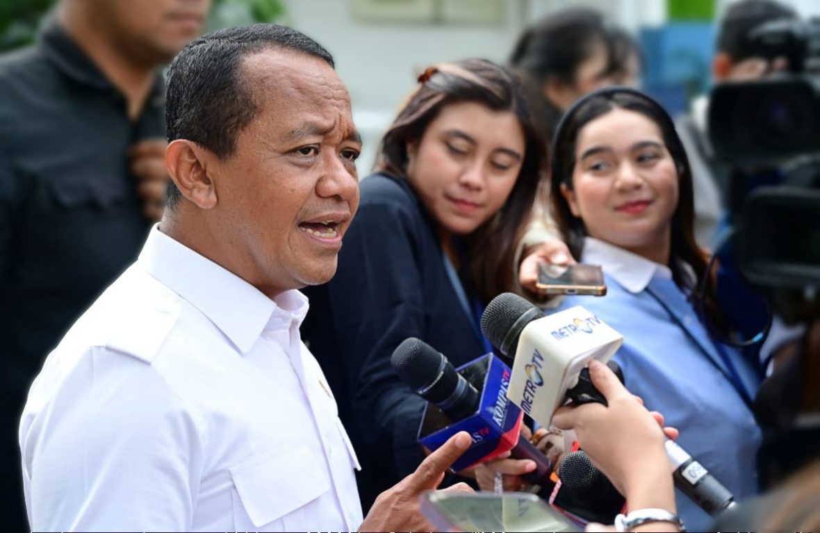 Bahlil: Izin Tambang Pasir Kuarsa Ditarik Lagi Ke Pusat