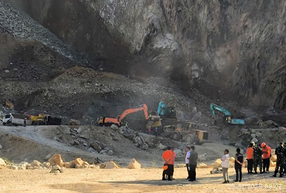 Tok, Izin Usaha Tambang Dicabut