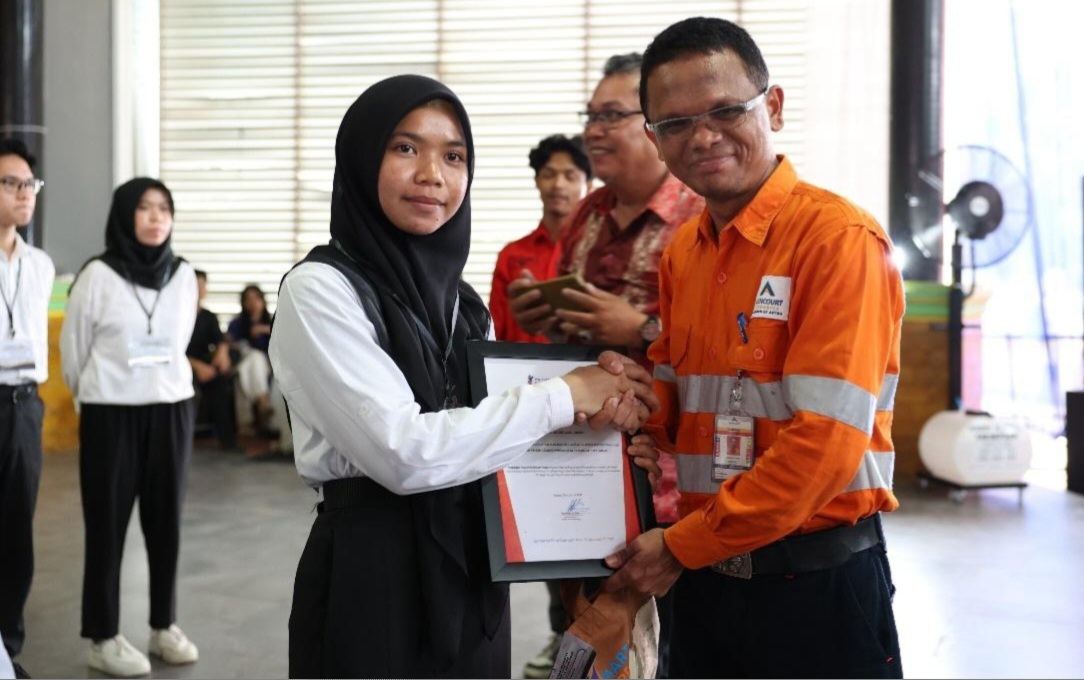 Rekor, Beasiswa Martabe Prestasi Diberikan ke 569 Siswa